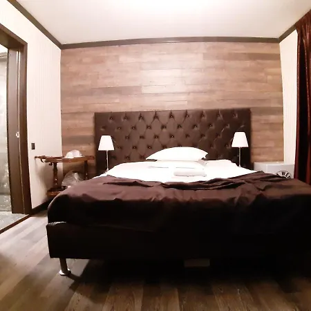 Casa Wenge 3*